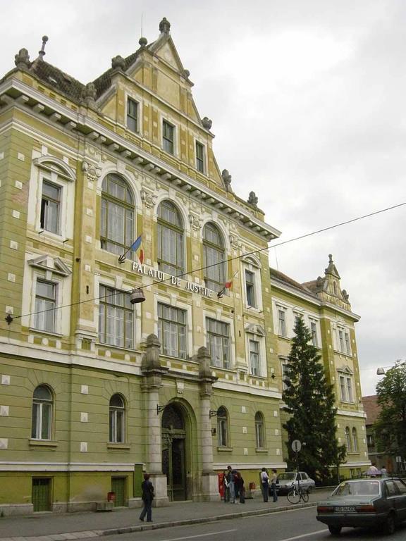 Central City Ap Sibiu Exterior photo