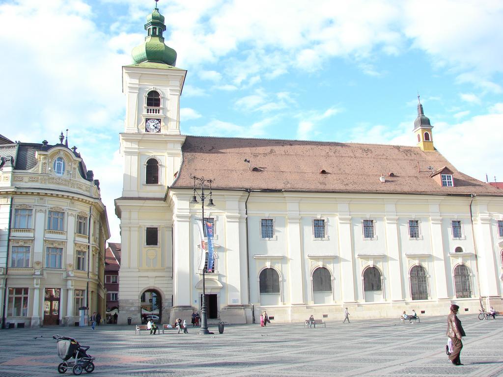 Central City Ap Apartment Sibiu Exterior photo