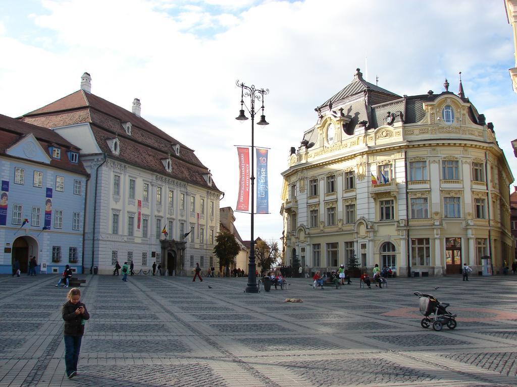 Central City Ap Sibiu Exterior photo